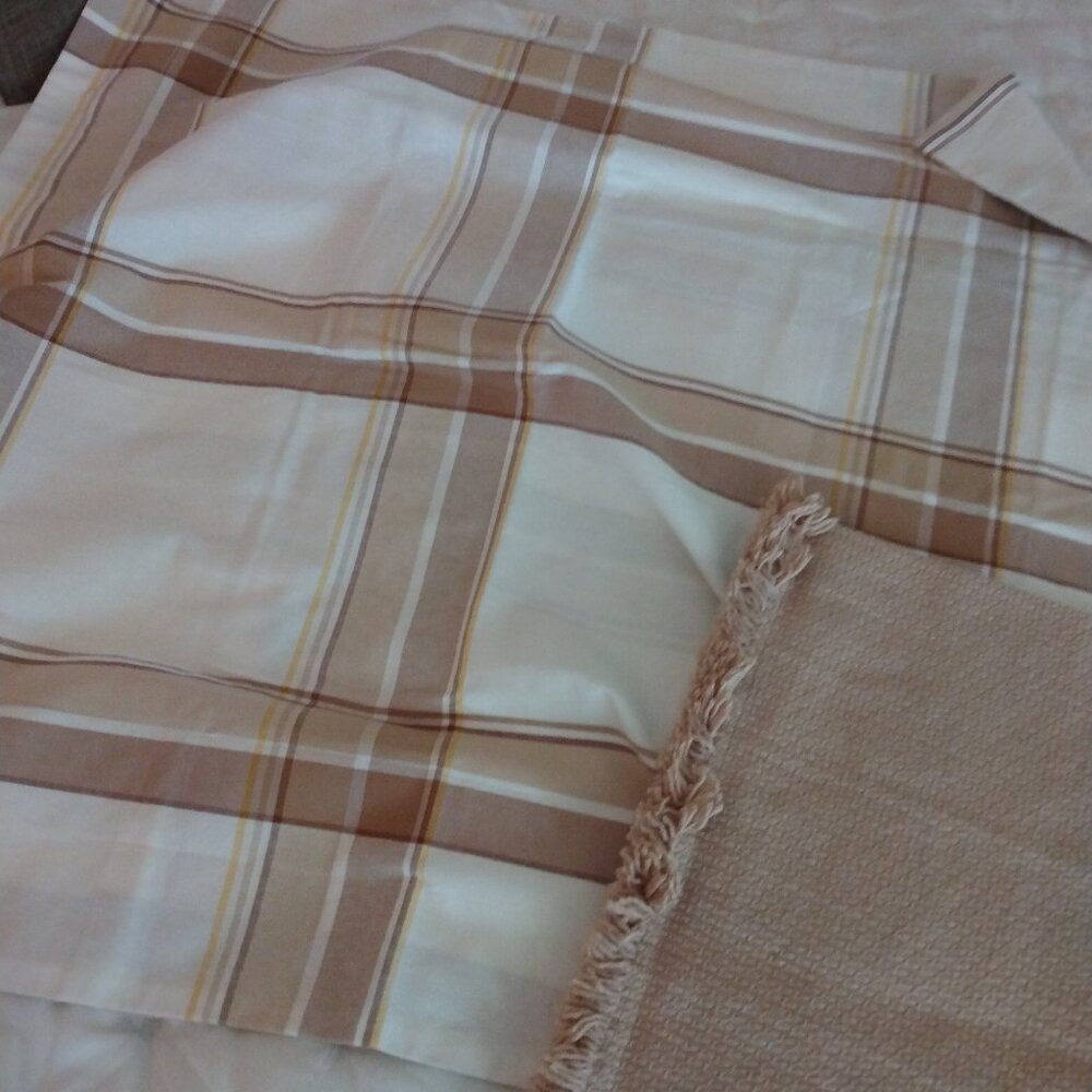 2 pillow covers  - Price for the pair   NEW